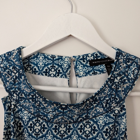 White House Black Market XS sleeveless top - Picture 2 of 3